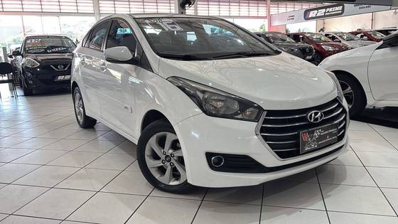 HYUNDAI HB20S 1.6 COMFORT PLUS 16V FLEX 4P AUTOMÁTICO