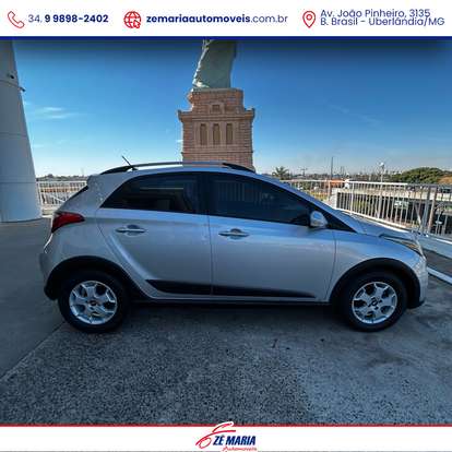HYUNDAI-HB20X-1.6 16V PREMIUM FLEX 4P AUTOMÁTICO HYUNDAI-HB20X-2013