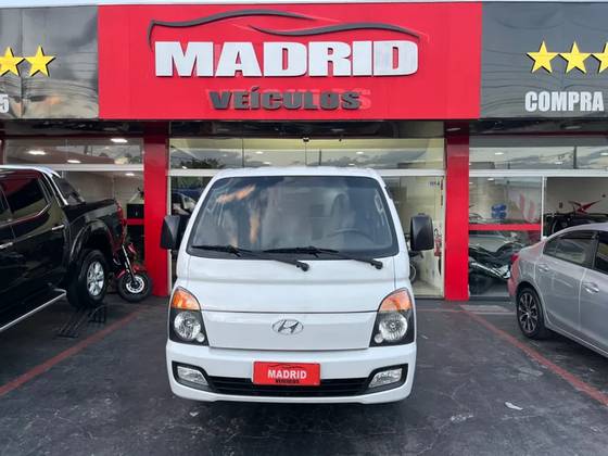 HYUNDAI HR 2.5 LONGO SEM CAÇAMBA 4X2 16V 130CV TURBO INTERCOOLER DIESEL 2P MANUAL