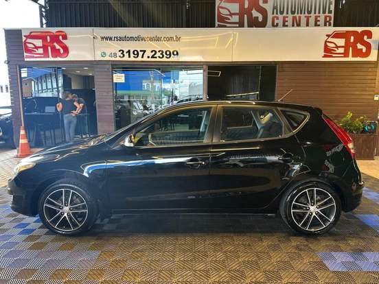 HYUNDAI-I30-2011
