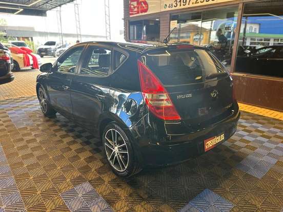 HYUNDAI-I30-2011