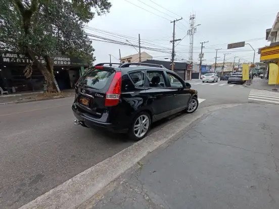 HYUNDAI-I30 CW-2010