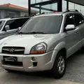 HYUNDAI TUCSON 2.0 MPFI GLS 16V 143CV 2WD FLEX 4P AUTOMÁTICO HYUNDAI TUCSON 2.0 MPFI GLS 16V 143CV 2WD FLEX 4P AUTOMÁTICO