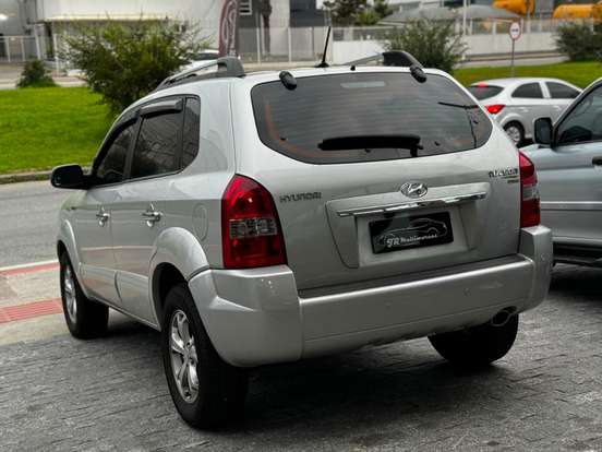 HYUNDAI-TUCSON-2.0 MPFI GLS 16V 143CV 2WD FLEX 4P AUTOMÁTICO HYUNDAI-TUCSON-2016