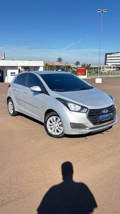 HYUNDAI HB20 1.0 COMFORT PLUS 12V FLEX 4P MANUAL