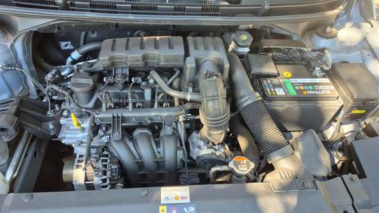 HYUNDAI-HB20S-2023