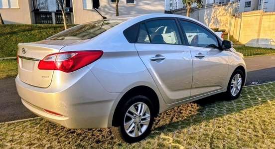 HYUNDAI-HB20S-2013