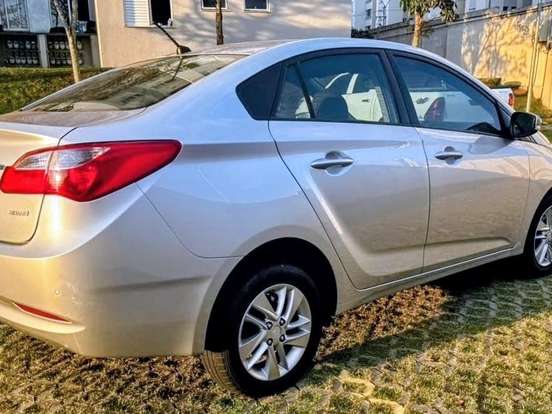 HYUNDAI-HB20S-1.6 PREMIUM 16V FLEX 4P MANUAL HYUNDAI-HB20S-2013