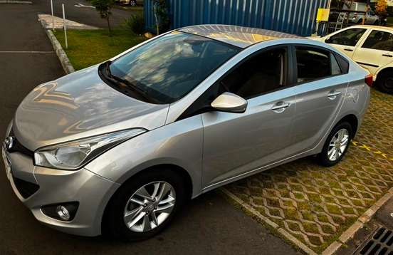 HYUNDAI-HB20S-1.6 PREMIUM 16V FLEX 4P MANUAL HYUNDAI-HB20S-2013