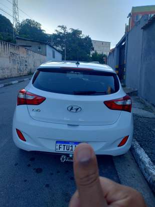 HYUNDAI-I30-1.8 MPI 16V GASOLINA 4P AUTOMATICO HYUNDAI-I30-2013