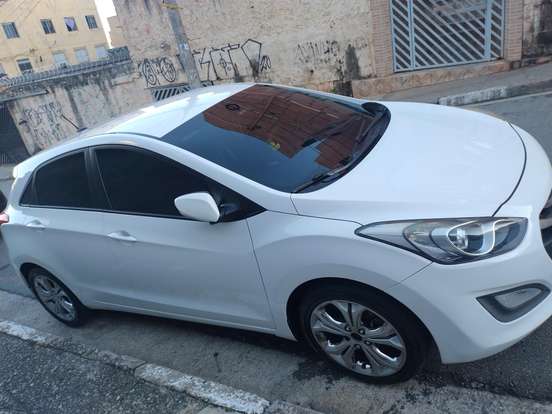 HYUNDAI-I30-1.8 MPI 16V GASOLINA 4P AUTOMATICO HYUNDAI-I30-2013