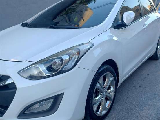 HYUNDAI-I30-1.8 MPI 16V GASOLINA 4P AUTOMATICO HYUNDAI-I30-2013