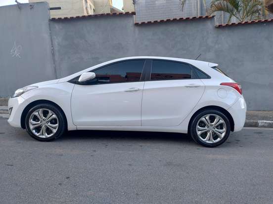 HYUNDAI-I30-1.8 MPI 16V GASOLINA 4P AUTOMATICO HYUNDAI-I30-2013
