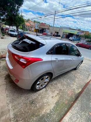 HYUNDAI-I30-1.8 MPI 16V GASOLINA 4P AUTOMATICO HYUNDAI-I30-2014