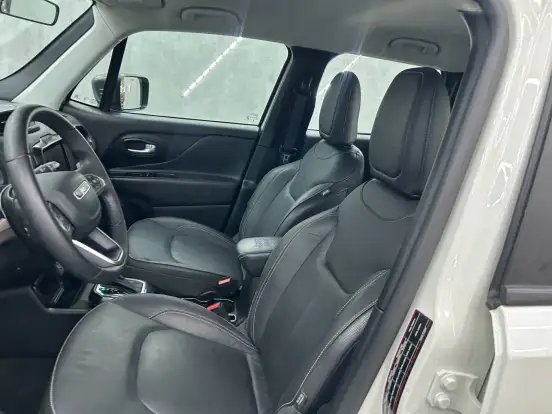 JEEP-RENEGADE-2025