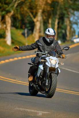 KAWASAKI-ER-6N-2015