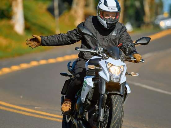 KAWASAKI-ER-6N KAWASAKI-ER-6N-2015