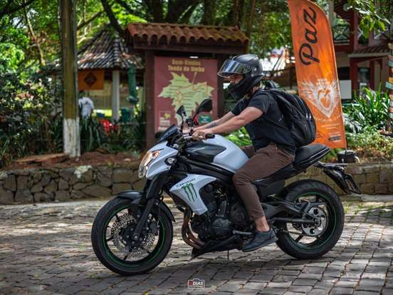 KAWASAKI-ER-6N KAWASAKI-ER-6N-2015
