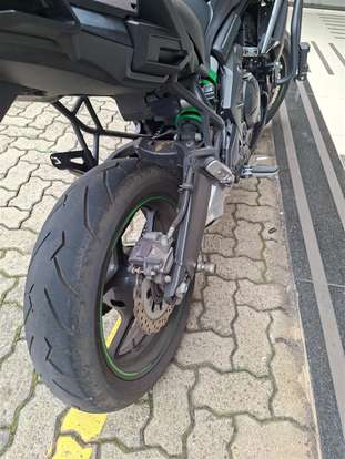 KAWASAKI-VERSYS-2017