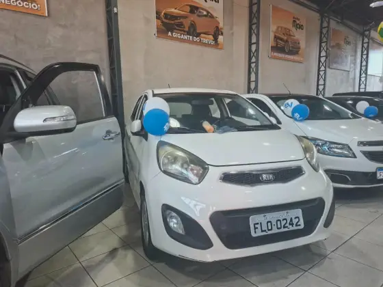 KIA PICANTO 1.0 EX 12V FLEX 4P MANUAL KIA PICANTO 1.0 EX 12V FLEX 4P MANUAL