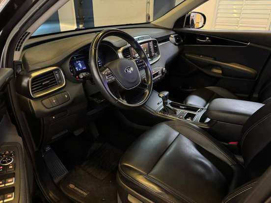 KIA-SORENTO-2.4 16V GASOLINA EX 7L AUTOMÁTICO KIA-SORENTO-2018