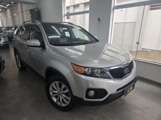 KIA-SORENTO-3.5 S.660 V6 4X4 24V GASOLINA 4P AUTOMÁTICO KIA-SORENTO-2012