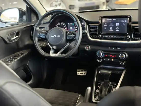 KIA-STONIC-2022