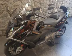 KYMCO AK 550i KYMCO AK 550i