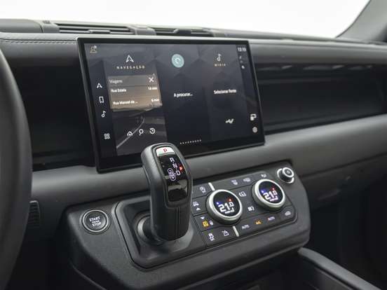 LAND ROVER-DEFENDER-2024