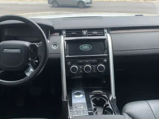 LAND ROVER-DISCOVERY-3.0 V6 TD6 DIESEL HSE 4WD AUTOMÁTICO LAND ROVER-DISCOVERY-2019