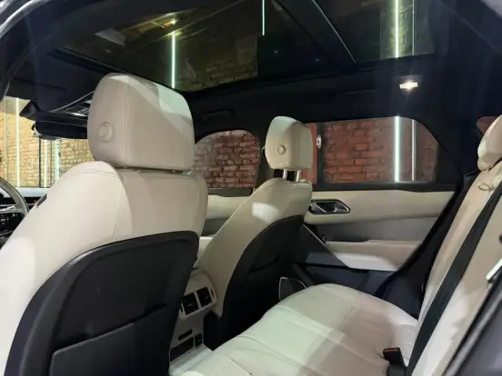 LAND ROVER-RANGE ROVER VELAR-3.0 P340 GASOLINA R-DYNAMIC SE AUTOMÁTICO LAND ROVER-RANGE ROVER VELAR-2021