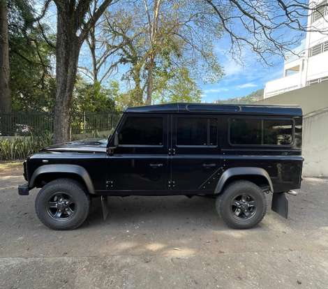 LAND ROVER-DEFENDER-2011