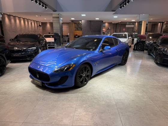 MASERATI GRANTURISMO 4.7 V8 GASOLINA SPORT MC SHIFT