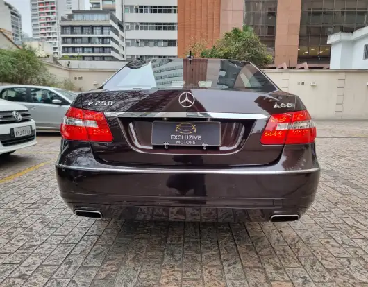 MERCEDES-BENZ-E 250-1.8 CGI AVANTGARDE 16V GASOLINA 4P AUTOMÁTICO MERCEDES-BENZ-E 250-2012