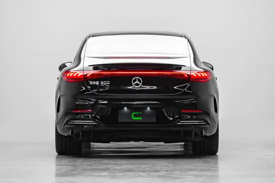 MERCEDES-BENZ-EQE 300-2023