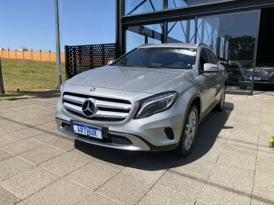 MERCEDES-BENZ GLA 200 1.6 CGI ADVANCE 16V TURBO FLEX 4P AUTOMÁTICO MERCEDES-BENZ GLA 200 1.6 CGI ADVANCE 16V TURBO FLEX 4P AUTOMÁTICO