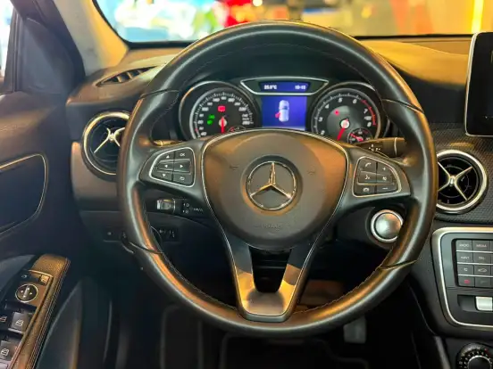 MERCEDES-BENZ-GLA 200-1.6 CGI FLEX STYLE 7G-DCT MERCEDES-BENZ-GLA 200-2018