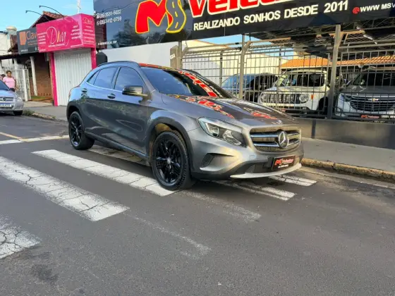 MERCEDES-BENZ GLA 200 1.6 CGI STYLE 16V TURBO FLEX 4P AUTOMÁTICO