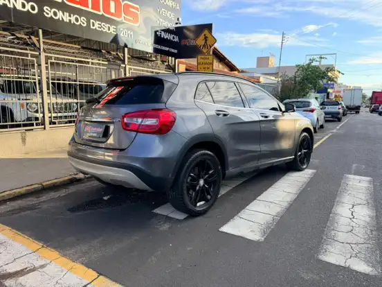 MERCEDES-BENZ-GLA 200-1.6 CGI STYLE 16V TURBO FLEX 4P AUTOMÁTICO MERCEDES-BENZ-GLA 200-2016