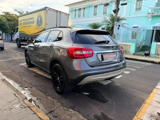 MERCEDES-BENZ-GLA 200-1.6 CGI STYLE 16V TURBO FLEX 4P AUTOMÁTICO MERCEDES-BENZ-GLA 200-2016