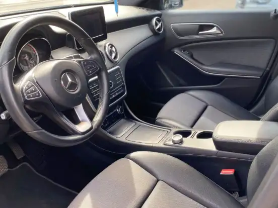 MERCEDES-BENZ-GLA 200-1.6 CGI STYLE 16V TURBO FLEX 4P AUTOMÁTICO MERCEDES-BENZ-GLA 200-2016