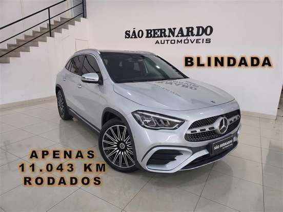 MERCEDES-BENZ-GLA 200-2024