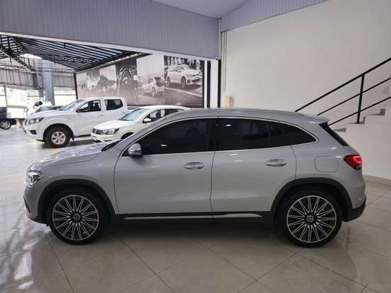 MERCEDES-BENZ-GLA 200-1.3 MHEV AMG LINE 7G-DCT MERCEDES-BENZ-GLA 200-2024