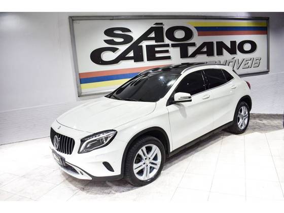 MERCEDES-BENZ GLA 200 1.6 CGI ENDURO 16V TURBO FLEX 4P AUTOMÁTICO