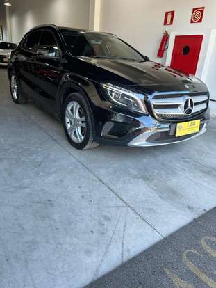 MERCEDES-BENZ-GLA 200-2014