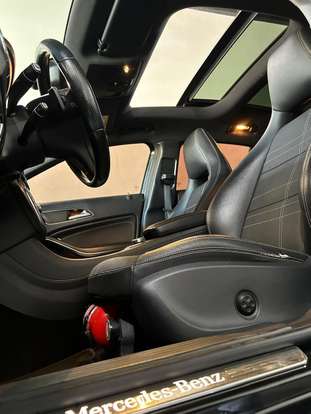 MERCEDES-BENZ-GLA 200-2014