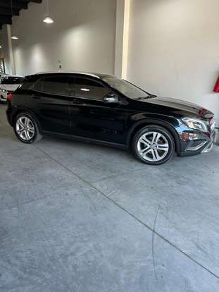 MERCEDES-BENZ-GLA 200-2014