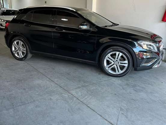 MERCEDES-BENZ-GLA 200-1.6 CGI VISION BLACK EDITION 16V TURBO GASOLINA 4P AUTOMÁTICO MERCEDES-BENZ-GLA 200-2014