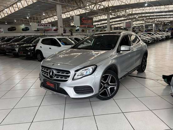MERCEDES-BENZ-GLA 250-2018