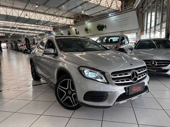 MERCEDES-BENZ-GLA 250-2018